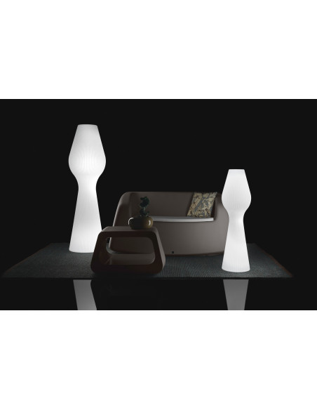 Lampe lumineuse STRIPES en résine rotomoulée 110cm et 170cm