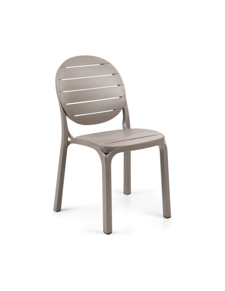 Chaise en résine ERIKA taupe assise et dossier lattes